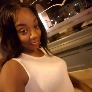 Meet your Posher, Nikki